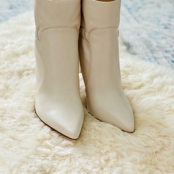 Vince Camuto Sarinda Bootie 